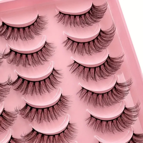 Huge pack of false eyelashes - Picture 2 of 3